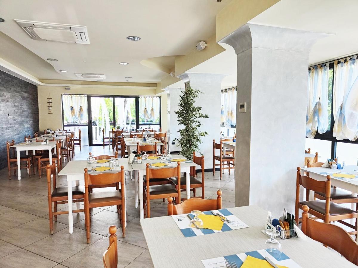 Blu Star Hotel Gabicce Mare Eksteriør billede