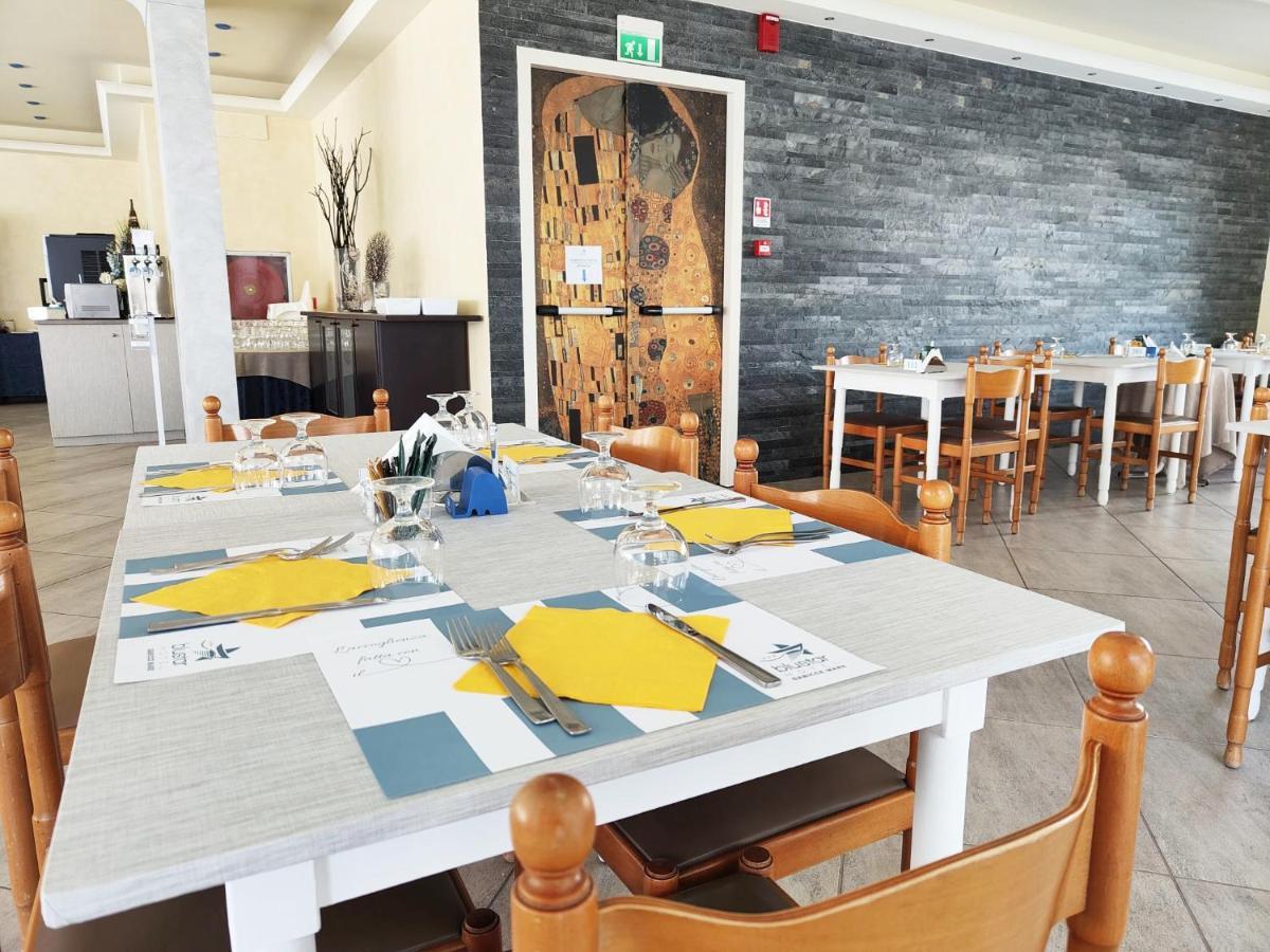 Blu Star Hotel Gabicce Mare Eksteriør billede