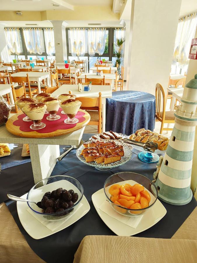 Blu Star Hotel Gabicce Mare Eksteriør billede