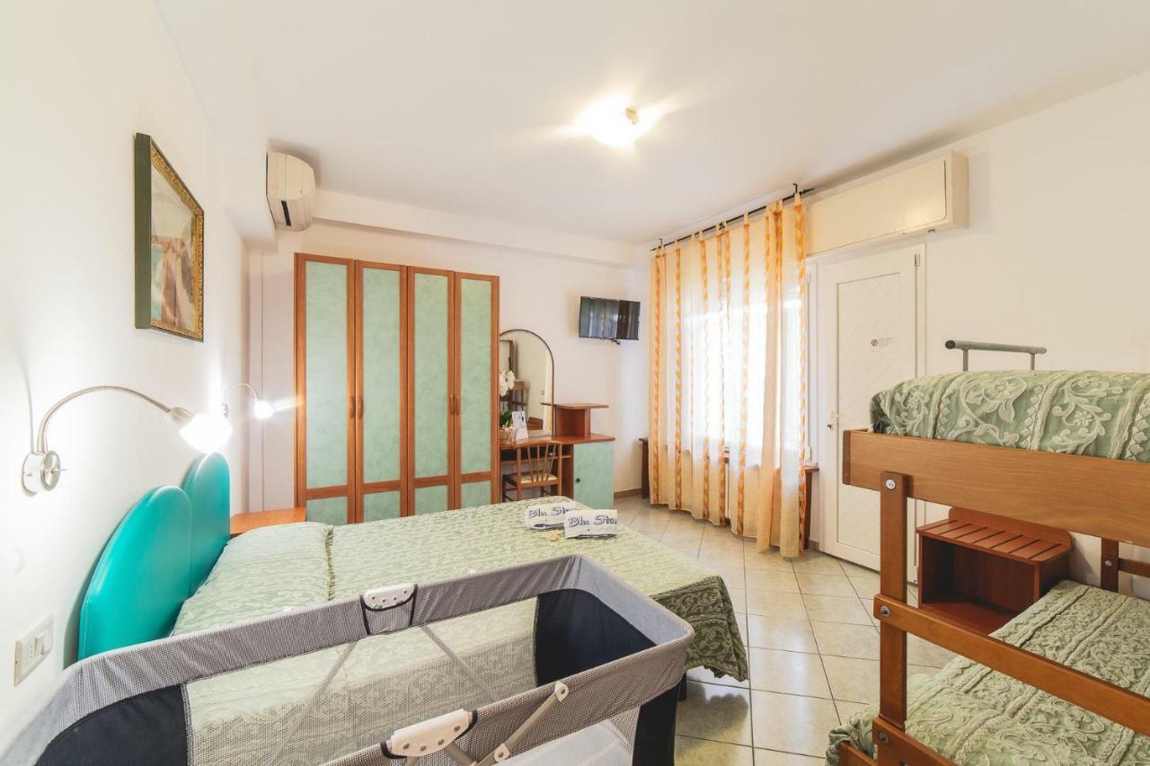 Blu Star Hotel Gabicce Mare Eksteriør billede